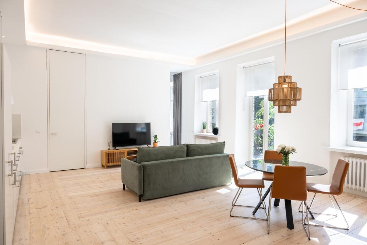 Spacious & Cozy Close To Old Town *